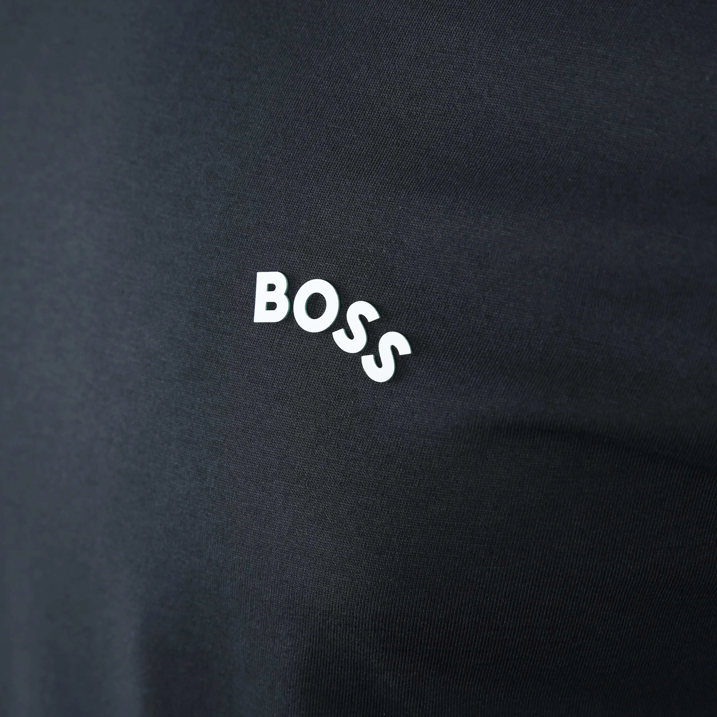 BOSS Tee Curved T-Shirt in Navy