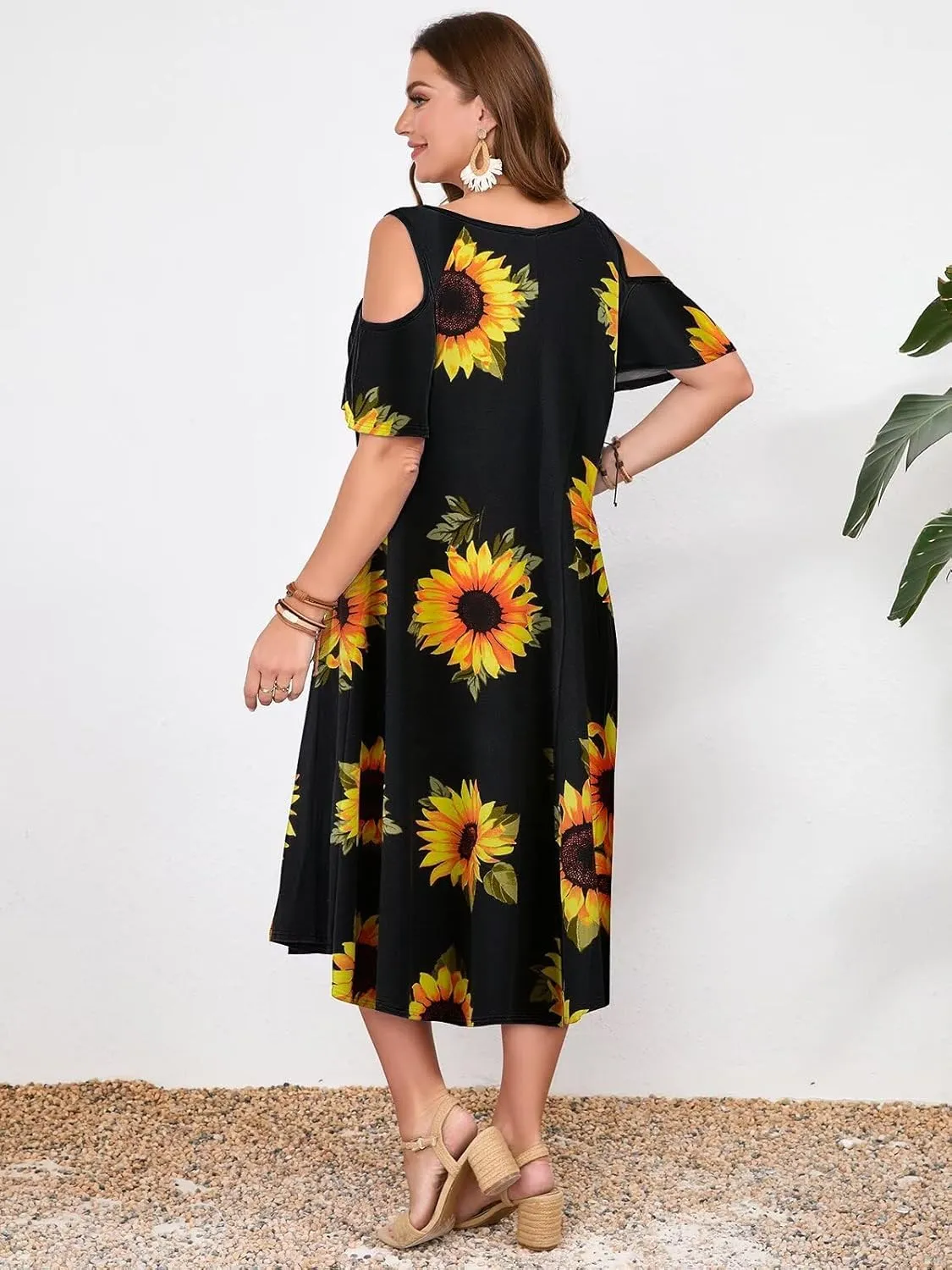 LARACE Plus Size Women Dress for Summer, Midi Women's Sundress, Casual V-Neck Short Sleeve Flowy T-Shirt Dresses with Pockets