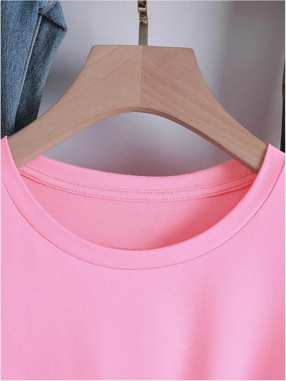 Women's Letter Graphic Tees Short Sleeve Crew Neck Loose T Shirt Drop Shoulder Casual Tops